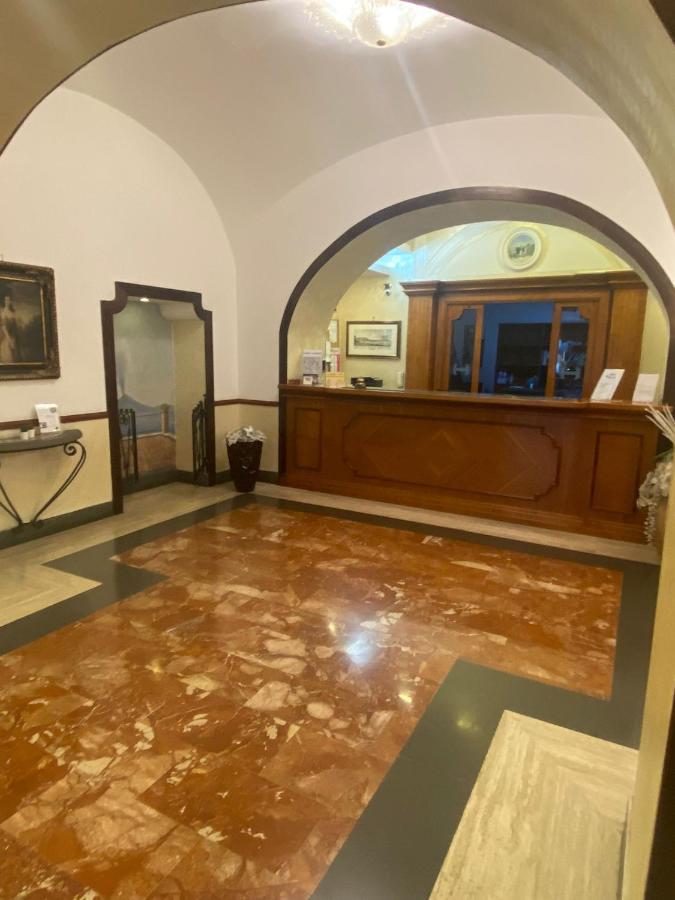 Hotel La Pace Napoli Eksteriør bilde