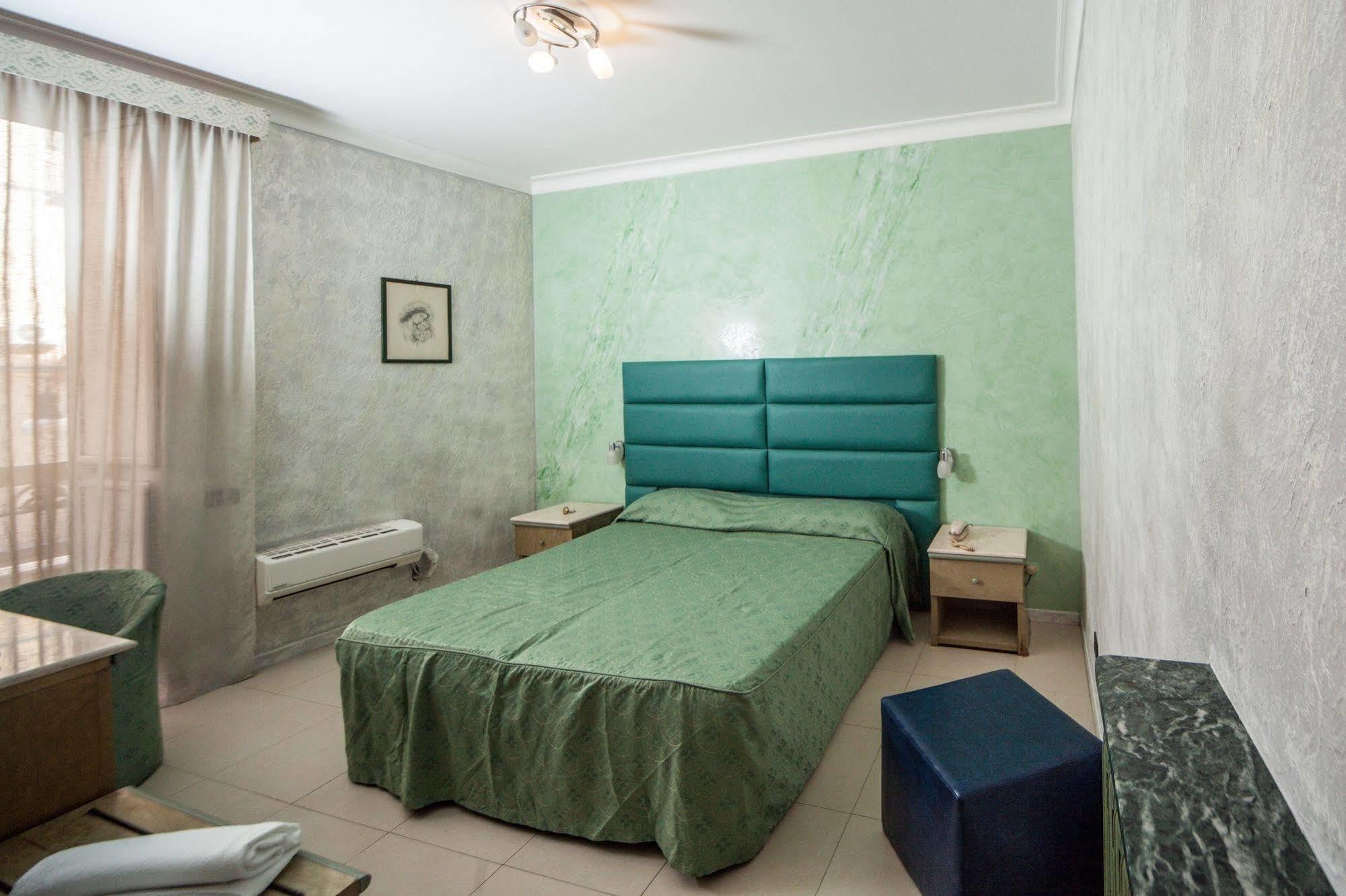 Hotel La Pace Napoli Eksteriør bilde
